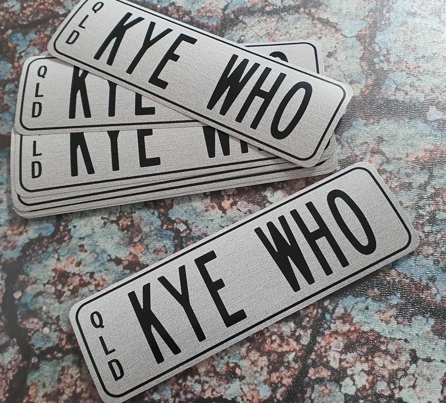 Kye Who Mini Plate Slap Sticker
